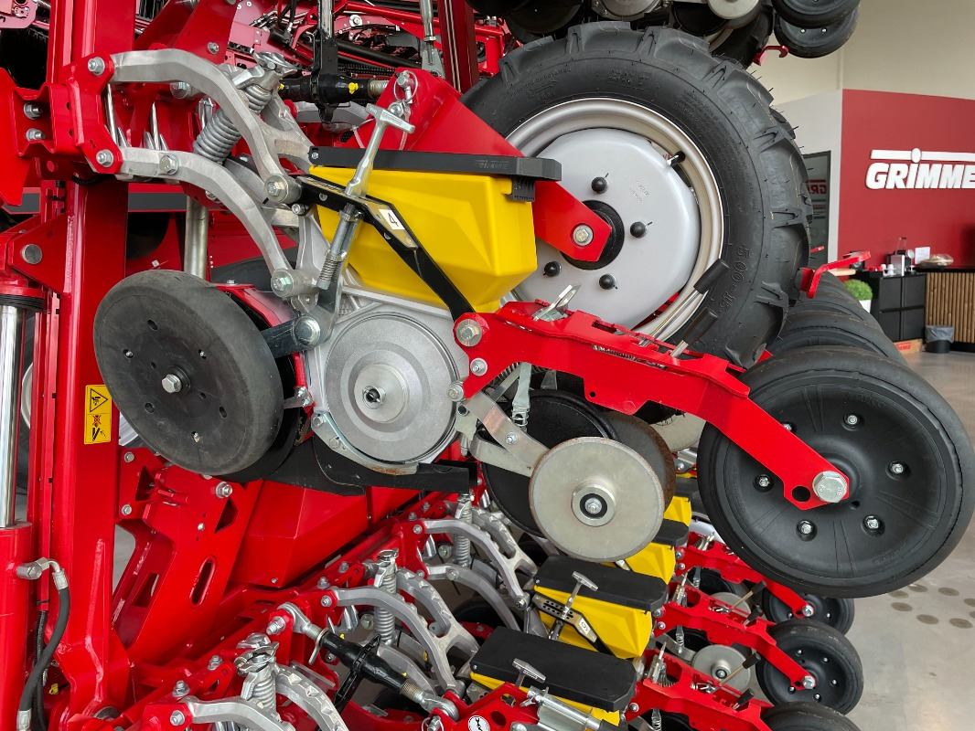 Grimme Matrix 1800 GEN II - Semănătoare: Foto 3 Grimme Matrix 1800 GEN II - Semănătoare: Foto 3