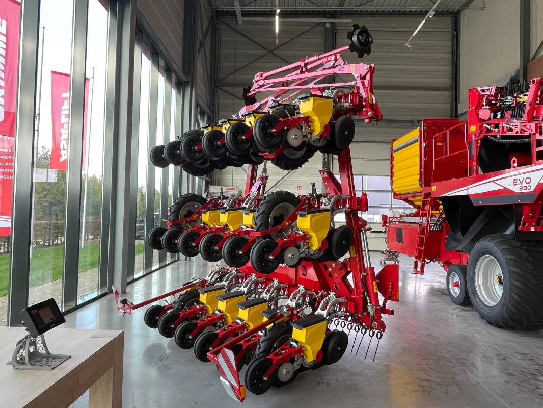 Grimme Matrix 1800 GEN II - Semănătoare: Foto 1 Grimme Matrix 1800 GEN II - Semănătoare: Foto 1