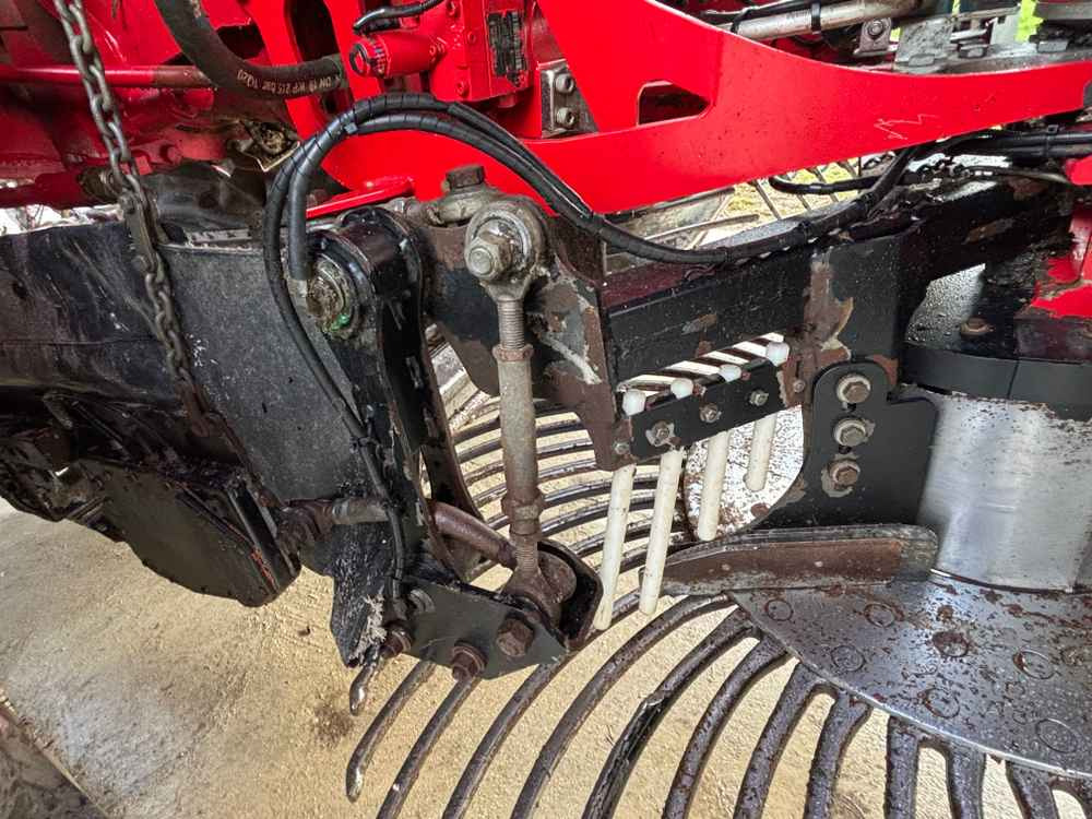 Maşină pentru prelucrarea solului Holmer T4-30: Foto 28