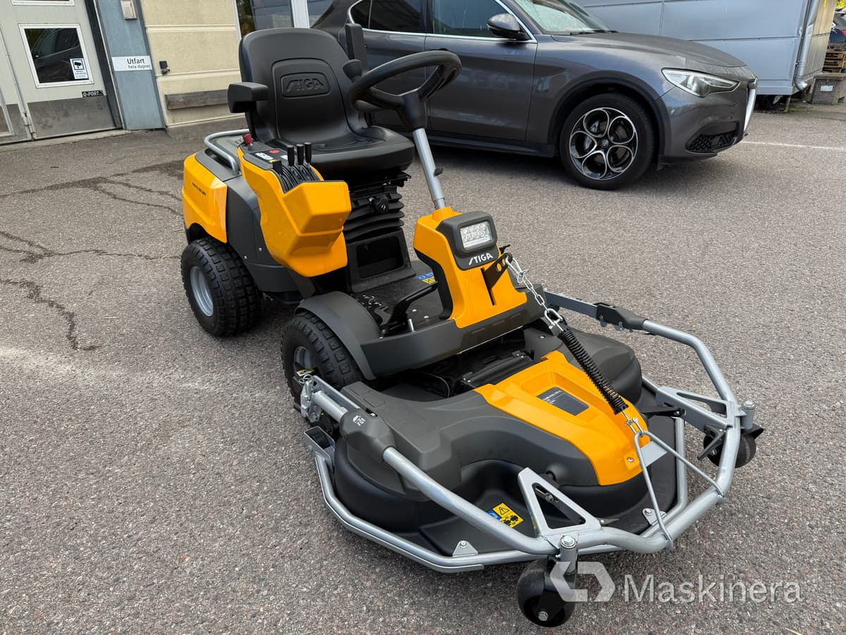 Åkgräsklippare Stiga Park Pro 900 AWX ink Klippaggregat & Snöslunga - Maşină de tuns iarba: Foto 3 Åkgräsklippare Stiga Park Pro 900 AWX ink Klippaggregat & Snöslunga - Maşină de tuns iarba: Foto 3