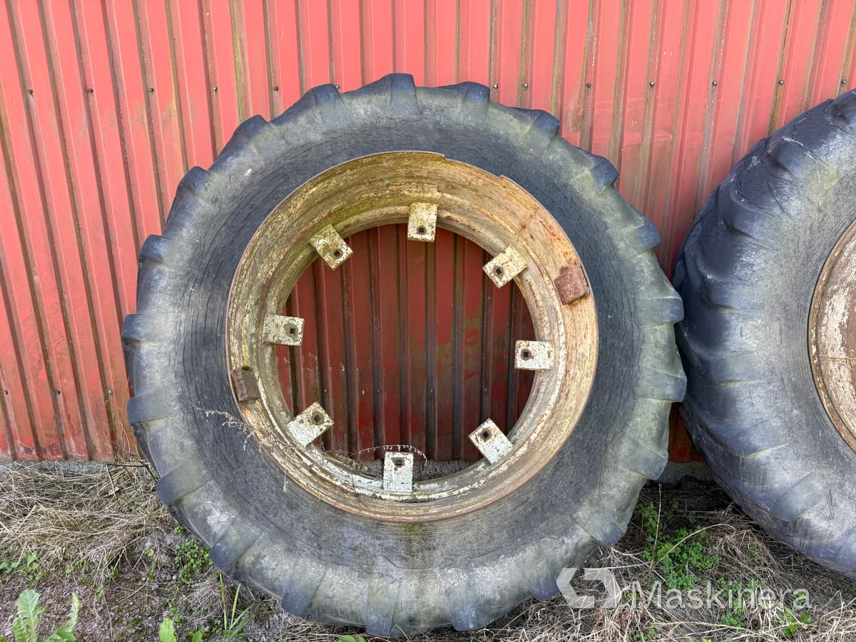 Allicane 18,4-38/15-38 2 st traktordäck dubbelmontage Alliance 18,4-38/15-38 - Anvelopă pentru Tractor agricol: Foto 2 Allicane 18,4-38/15-38 2 st traktordäck dubbelmontage Alliance 18,4-38/15-38 - Anvelopă pentru Tractor agricol: Foto 2