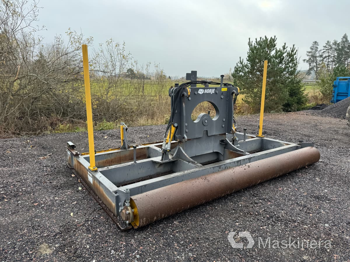 Justeringsbalk Norje 3600 mm - Ataşament pentru Utilaje constructii: Foto 3 Justeringsbalk Norje 3600 mm - Ataşament pentru Utilaje constructii: Foto 3