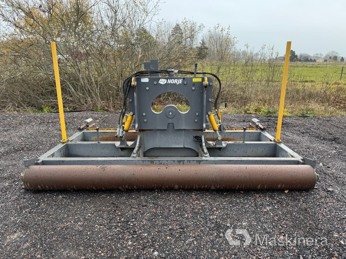 Justeringsbalk Norje 3600 mm - Ataşament pentru Utilaje constructii: Foto 2 Justeringsbalk Norje 3600 mm - Ataşament pentru Utilaje constructii: Foto 2