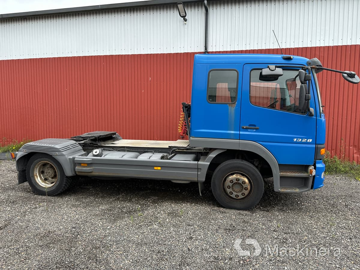 Lastbil Mercedes-Benz Atego 1328 LS 4X - Cap tractor: Foto 2 Lastbil Mercedes-Benz Atego 1328 LS 4X - Cap tractor: Foto 2