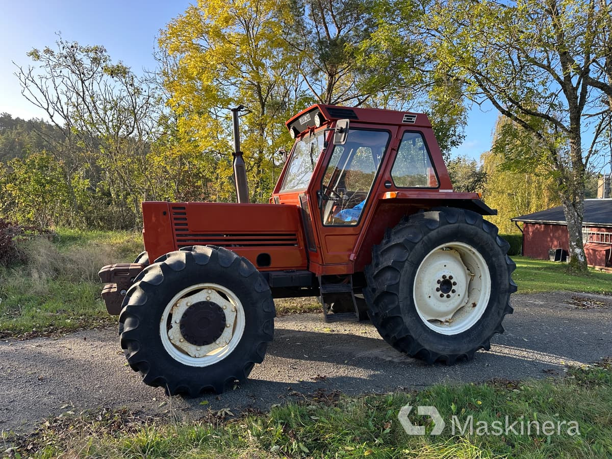 Fiat 880DT Traktor Fiat 880DT - Tractor agricol: Foto 4 Fiat 880DT Traktor Fiat 880DT - Tractor agricol: Foto 4