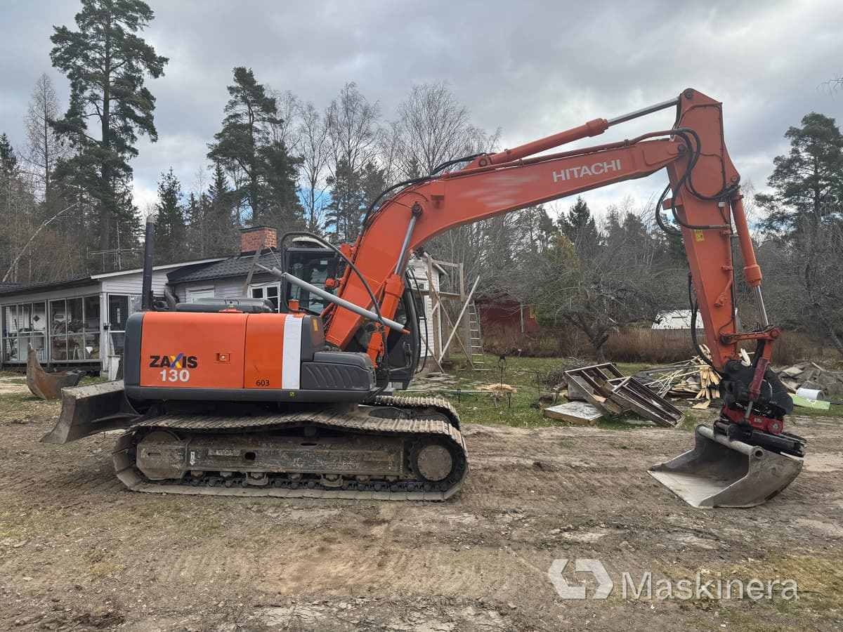 Grävmaskin Hitachi ZX130-3 - Excavator pe şenile: Foto 5 Grävmaskin Hitachi ZX130-3 - Excavator pe şenile: Foto 5
