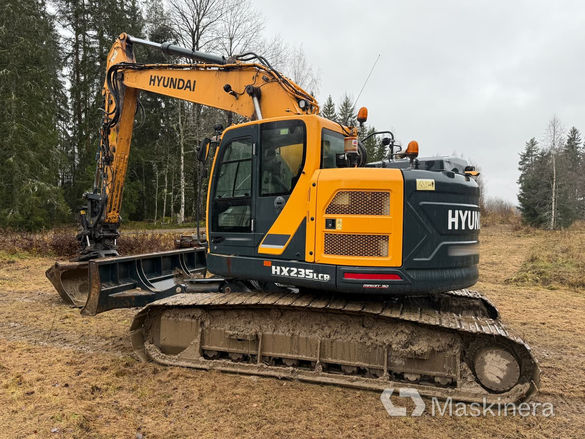 Grävmaskin Hyundai HX235LCR - Excavator pe şenile: Foto 3 Grävmaskin Hyundai HX235LCR - Excavator pe şenile: Foto 3