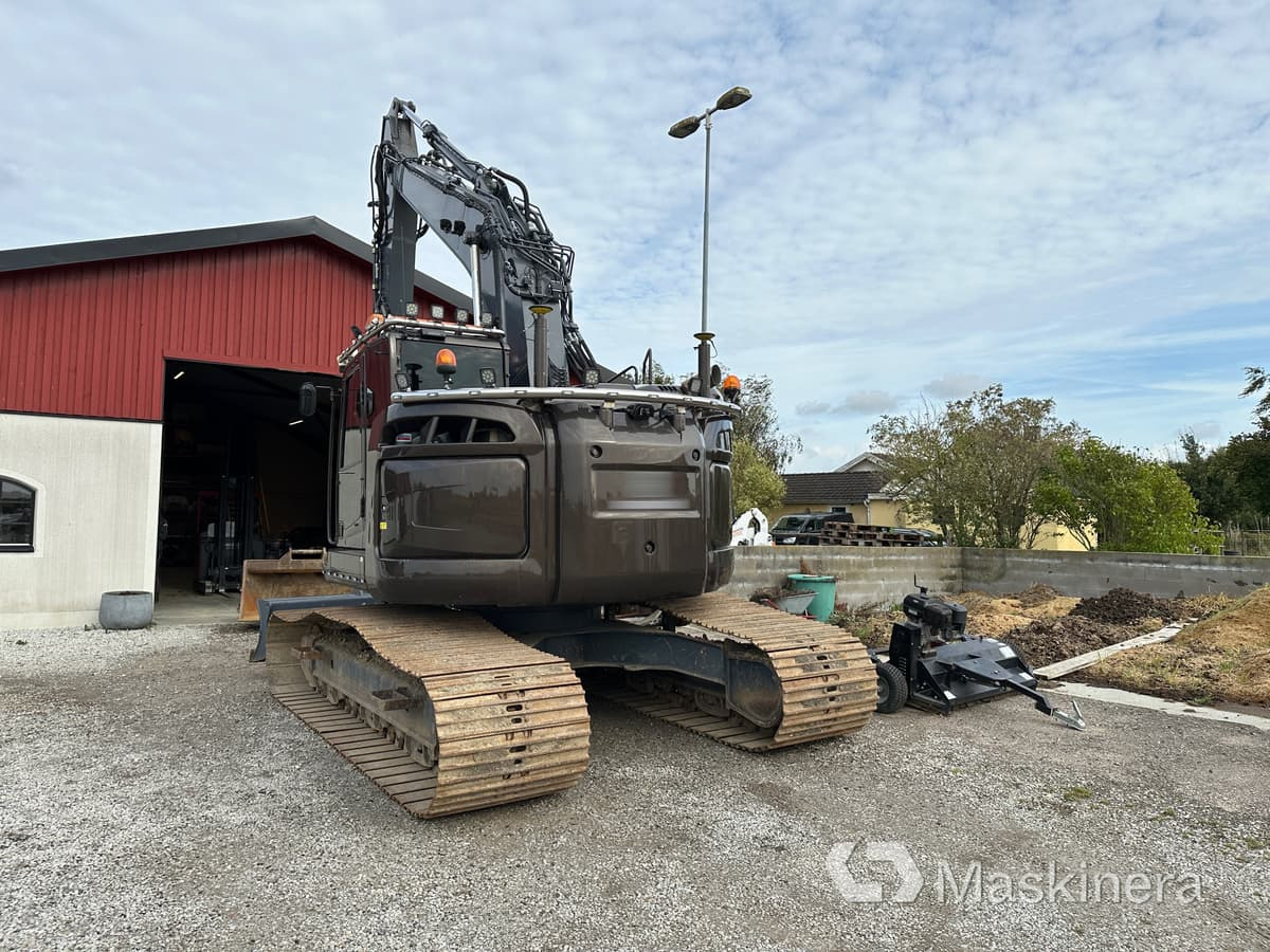 Grävmaskin Kobelco SK270SRNLC-5 - Excavator pe şenile: Foto 3 Grävmaskin Kobelco SK270SRNLC-5 - Excavator pe şenile: Foto 3