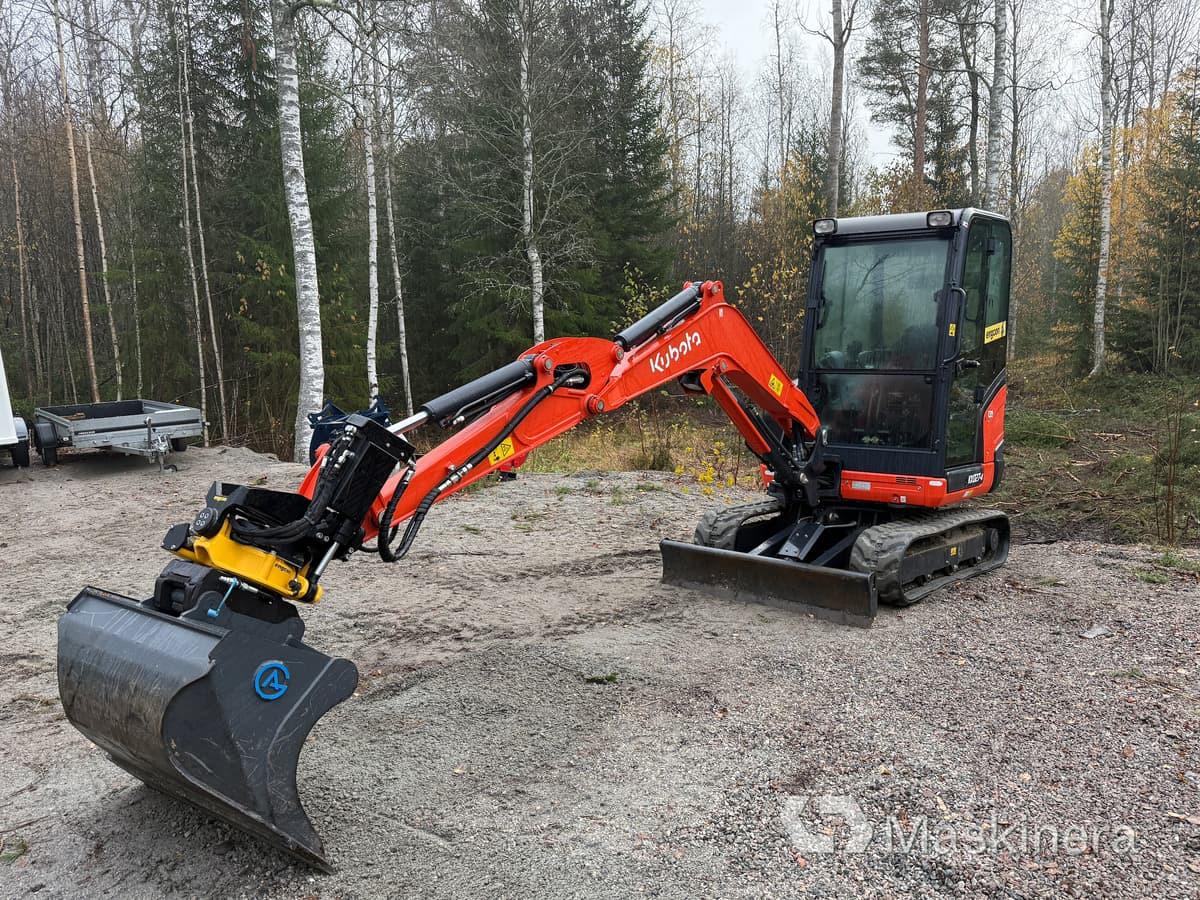 Grävmaskin Kubota KX027-4 med flera redskap - Excavator pe şenile: Foto 1 Grävmaskin Kubota KX027-4 med flera redskap - Excavator pe şenile: Foto 1