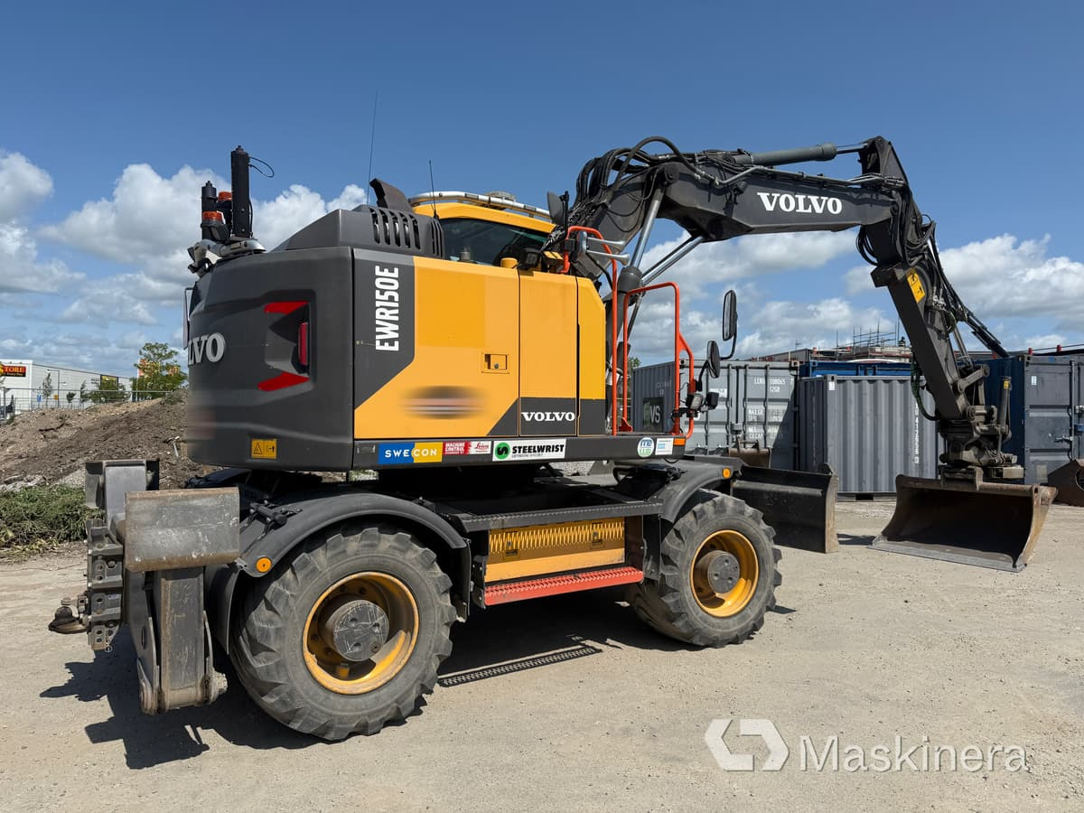 Hjulgrävare Volvo EWR150E - Excavator pe şenile: Foto 3 Hjulgrävare Volvo EWR150E - Excavator pe şenile: Foto 3