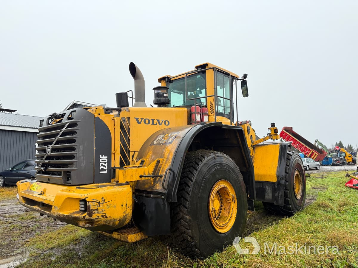 Hjullastare Volvo L220F - Încărcător frontal pe pneuri: Foto 5 Hjullastare Volvo L220F - Încărcător frontal pe pneuri: Foto 5