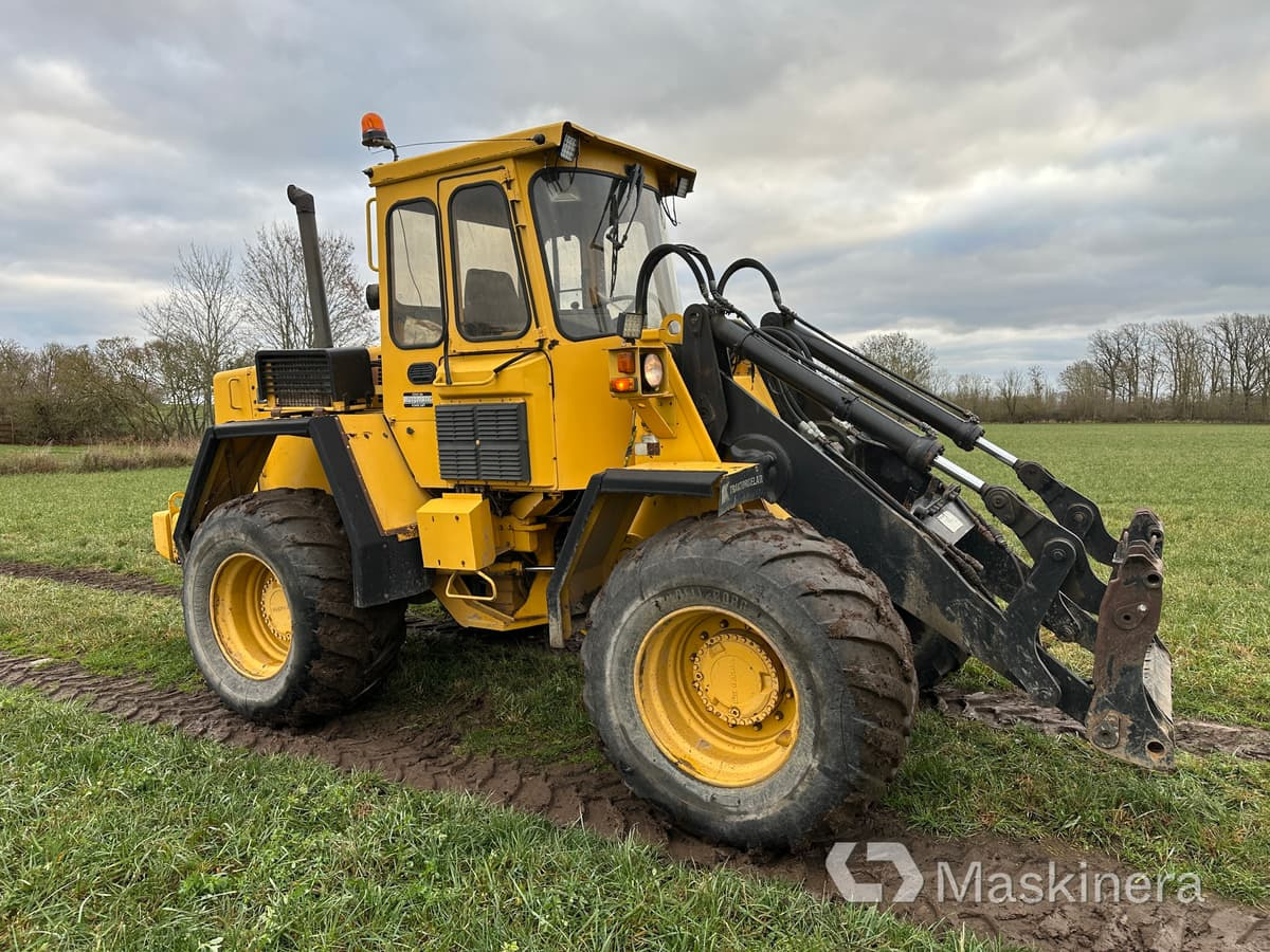 Hjullastare Volvo L50 - Încărcător frontal pe pneuri: Foto 1 Hjullastare Volvo L50 - Încărcător frontal pe pneuri: Foto 1