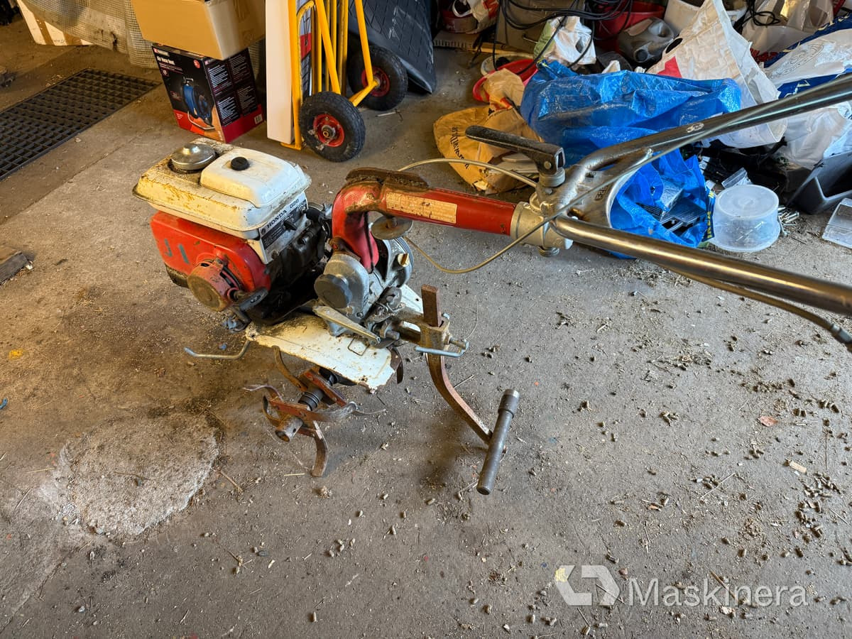 Jordfräs Honda F28C (Rep.objekt) - Motocultor: Foto 5 Jordfräs Honda F28C (Rep.objekt) - Motocultor: Foto 5