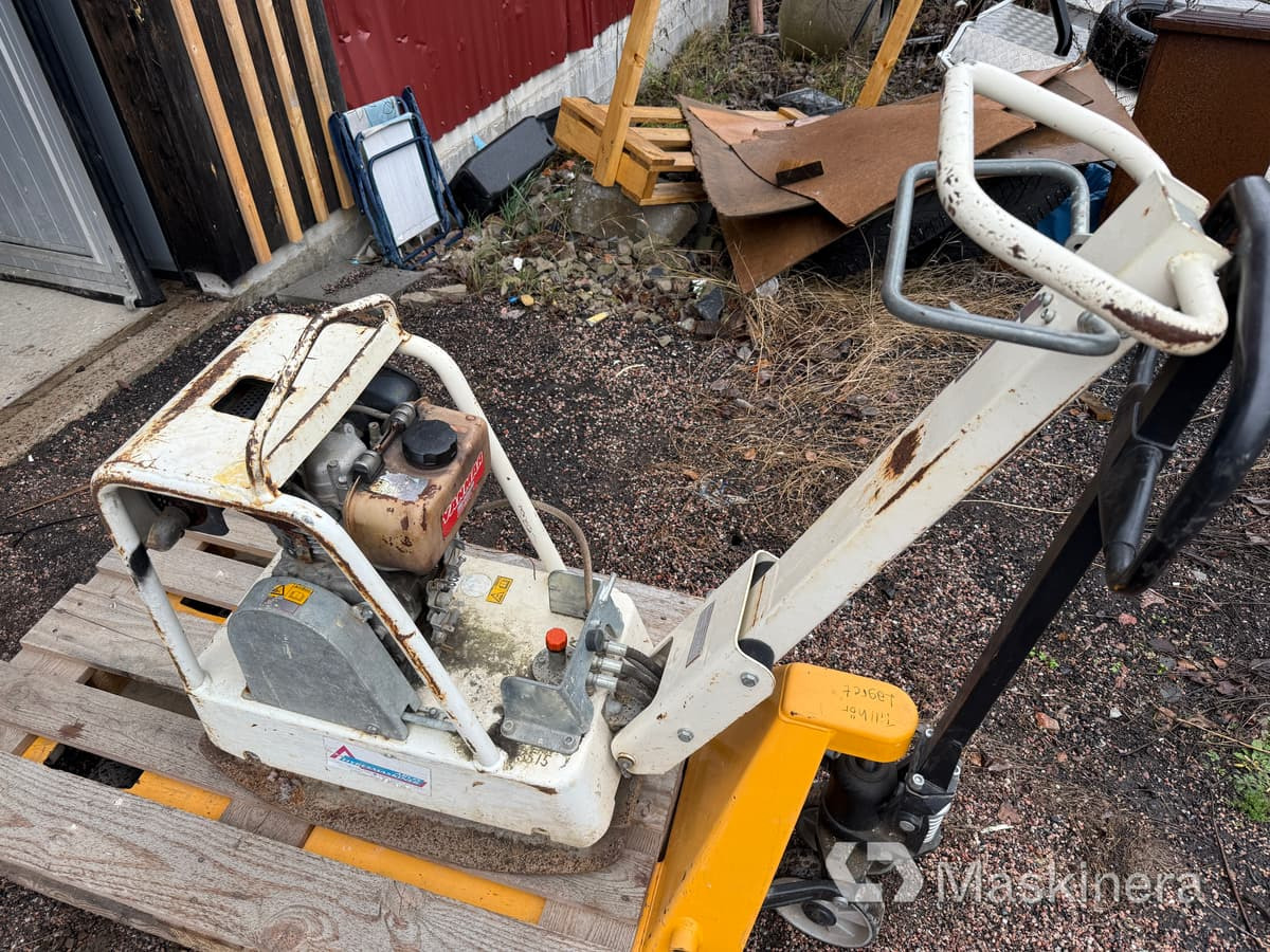 Markvibrator Swepac FB 145 - Placă compactoare: Foto 2 Markvibrator Swepac FB 145 - Placă compactoare: Foto 2