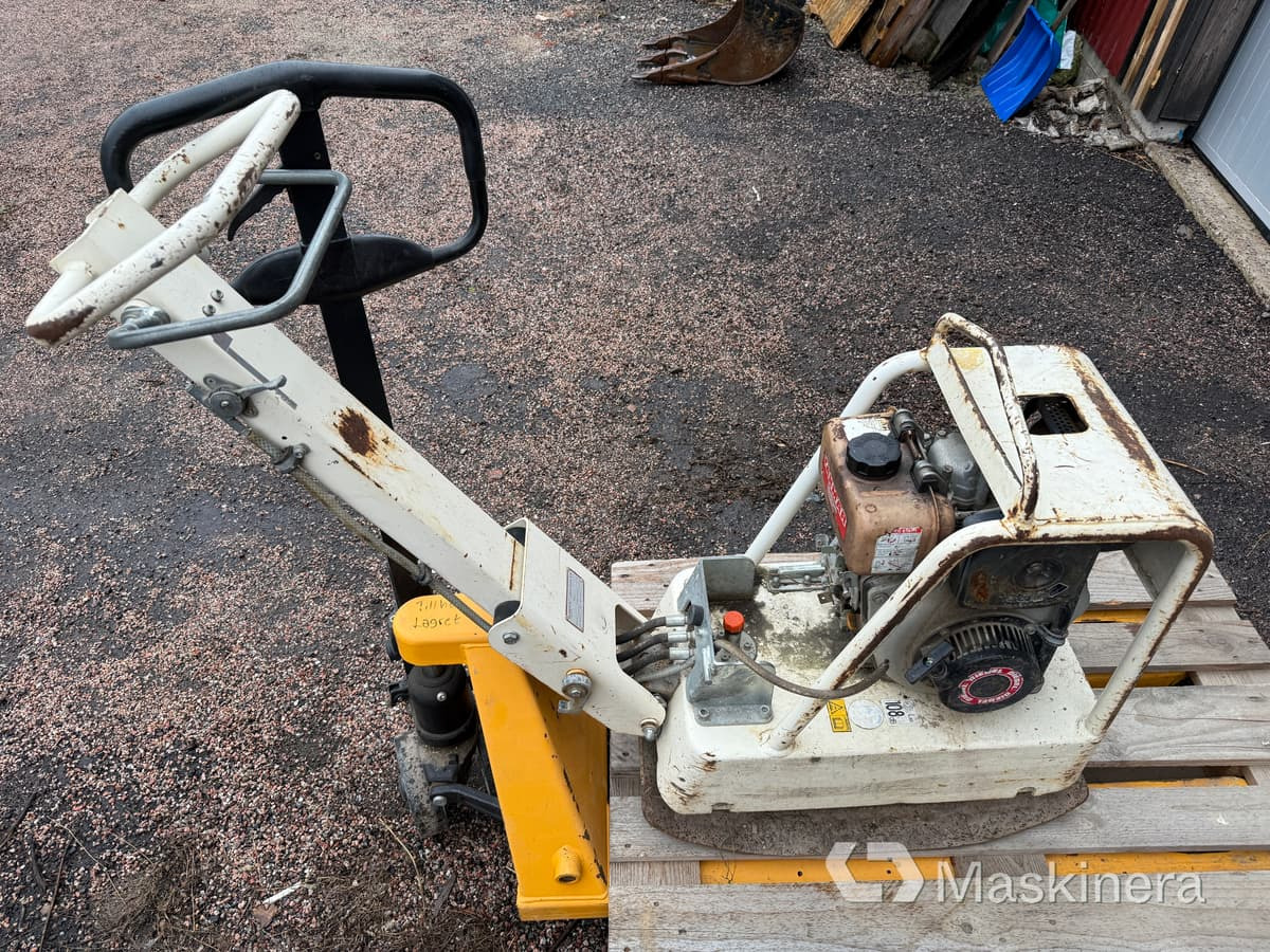 Markvibrator Swepac FB 145 - Placă compactoare: Foto 1 Markvibrator Swepac FB 145 - Placă compactoare: Foto 1