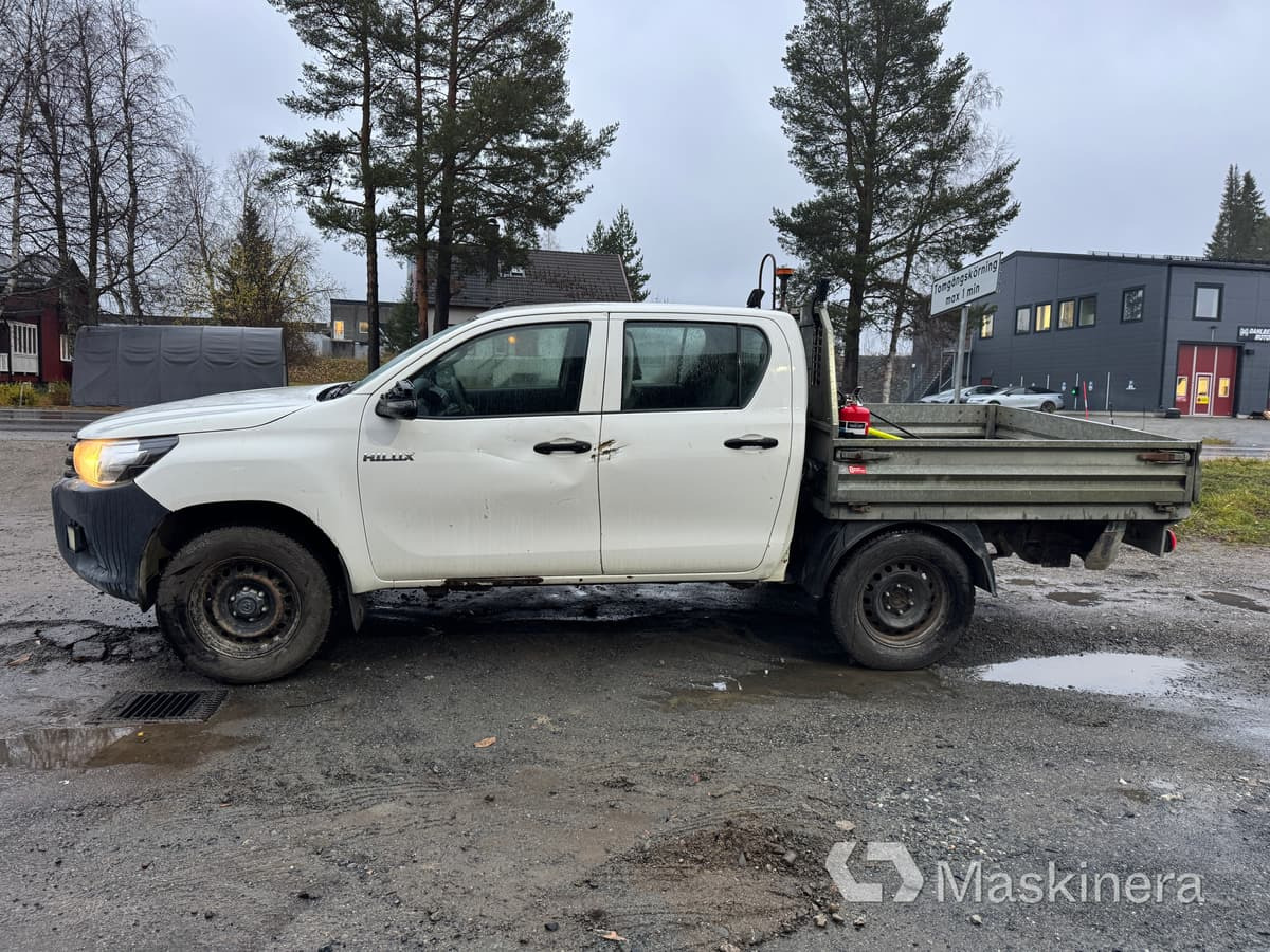 Pickup Toyota Hilux -18 Dubbelhytt - Autoutilitară compactă: Foto 2 Pickup Toyota Hilux -18 Dubbelhytt - Autoutilitară compactă: Foto 2