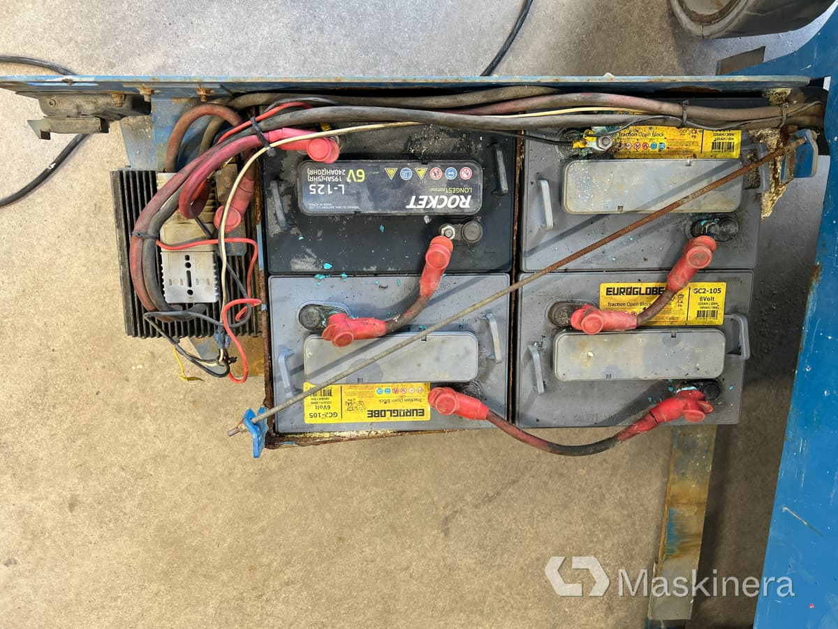 Platforma foarfeca Saxlift Genie GS-1932: Foto 11 Platforma foarfeca Saxlift Genie GS-1932: Foto 11