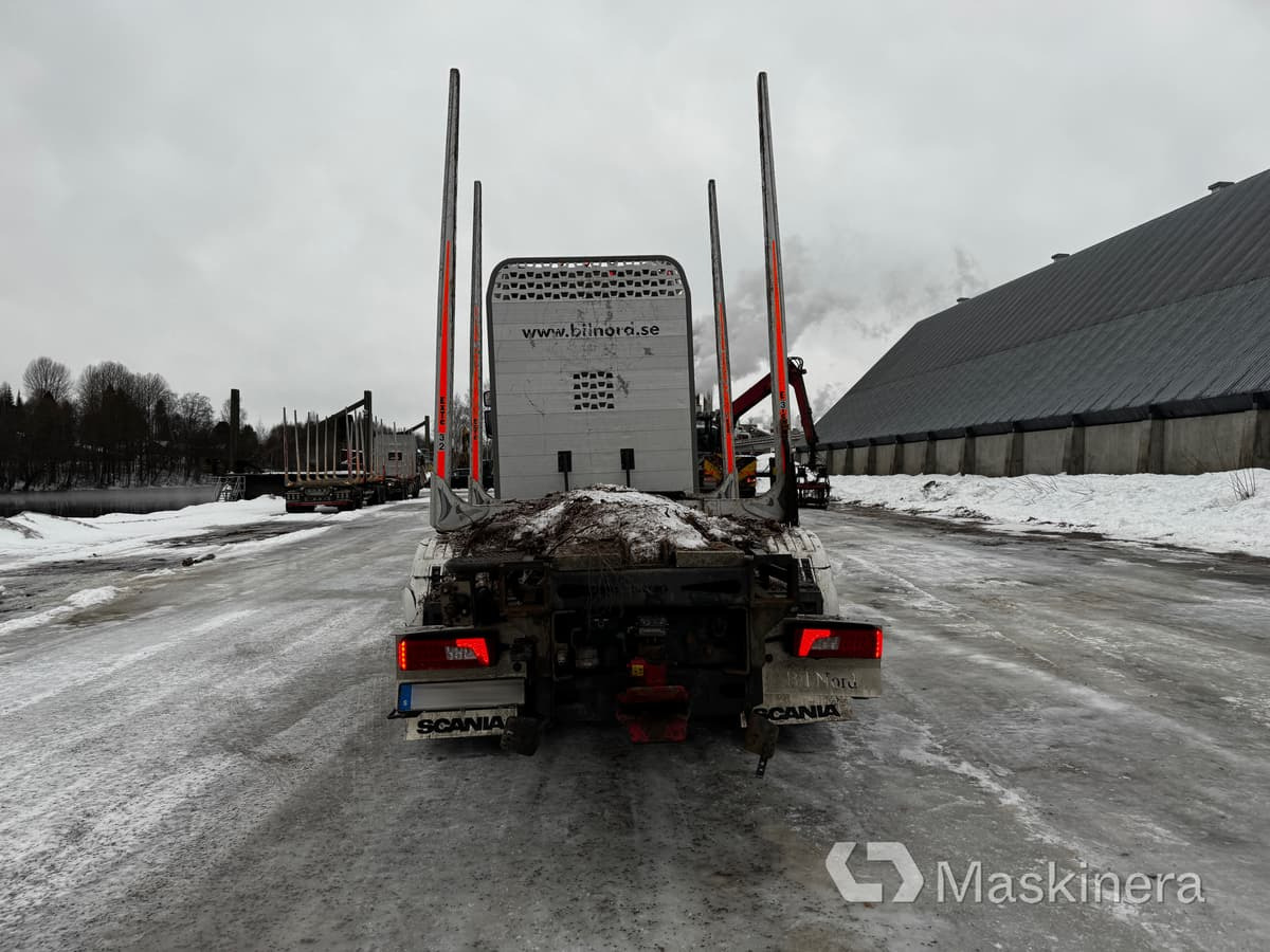 Scania R650B6X4NB Timmerekipage Scania R650B med kran och HLM Släp - Camion forestier: Foto 4 Scania R650B6X4NB Timmerekipage Scania R650B med kran och HLM Släp - Camion forestier: Foto 4