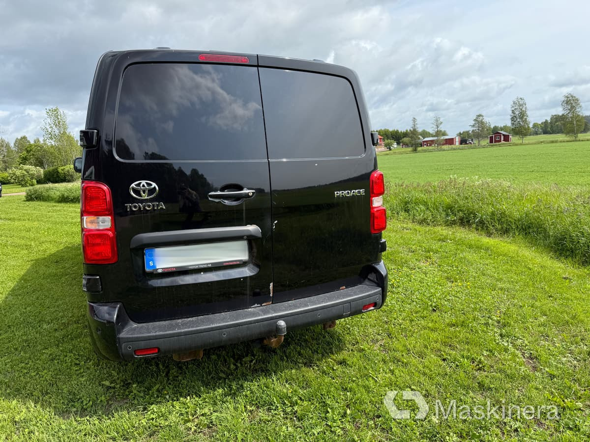 Skåpbil Toyota Proace 2,0 D - Dubă: Foto 4 Skåpbil Toyota Proace 2,0 D - Dubă: Foto 4