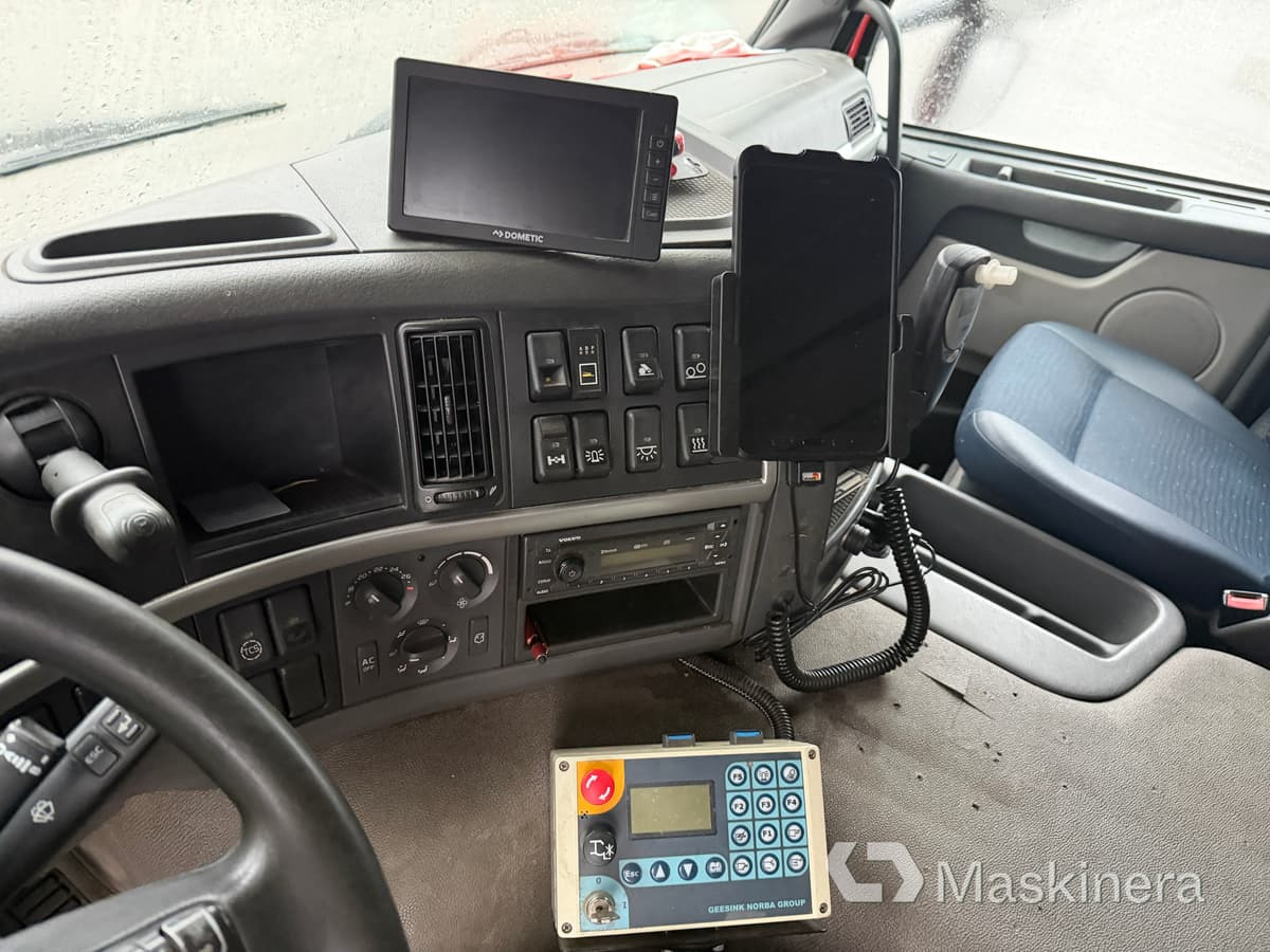 Autogunoiere Sopbil Volvo FM 330 6x2: Foto 38