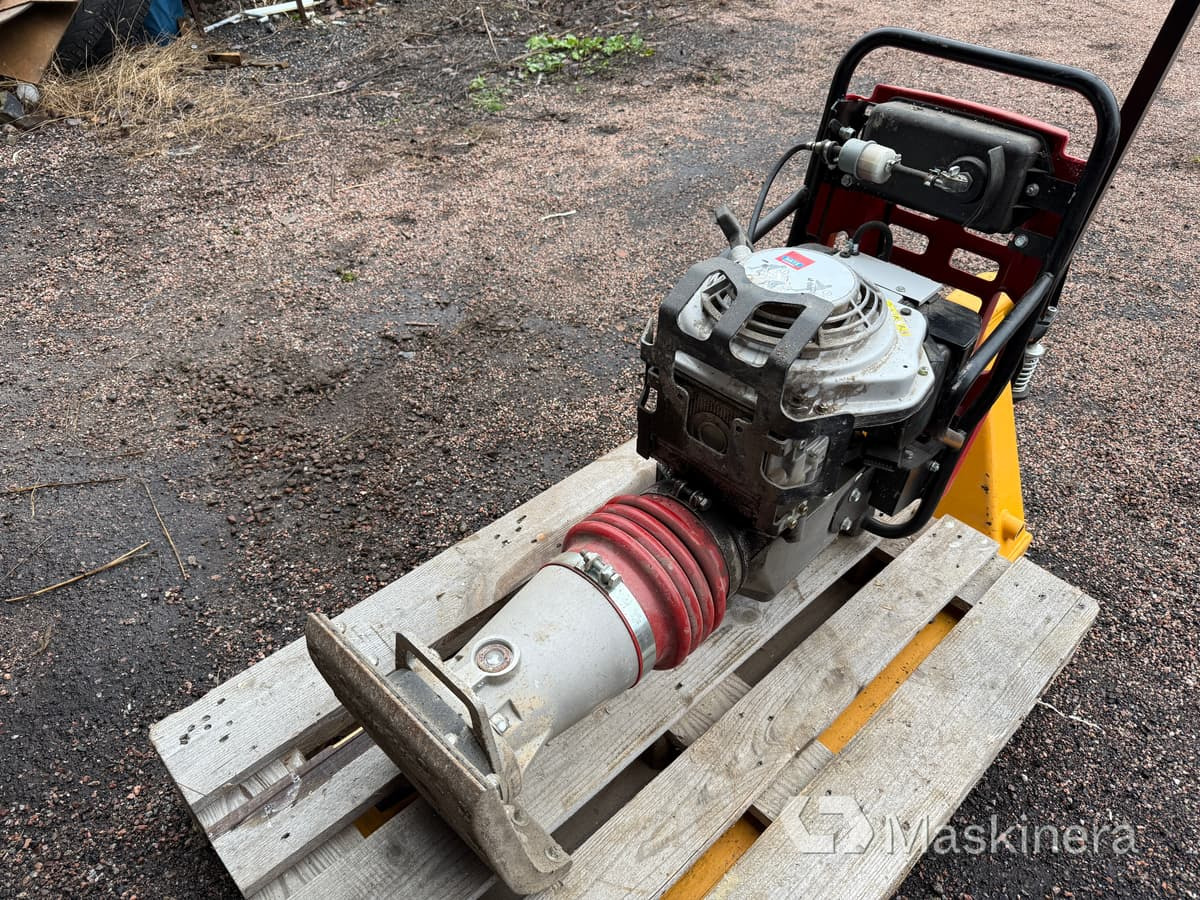 Stamp Swepac T84 - Placă compactoare: Foto 2 Stamp Swepac T84 - Placă compactoare: Foto 2