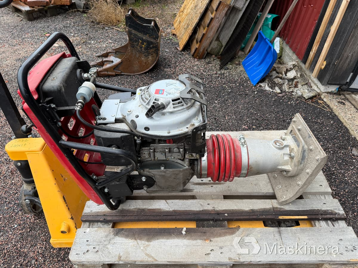 Stamp Swepac T84 - Placă compactoare: Foto 5 Stamp Swepac T84 - Placă compactoare: Foto 5