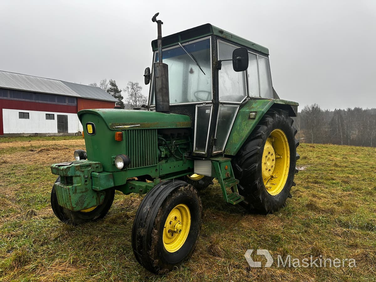 Traktor John Deere 2030 - Tractor agricol: Foto 1 Traktor John Deere 2030 - Tractor agricol: Foto 1