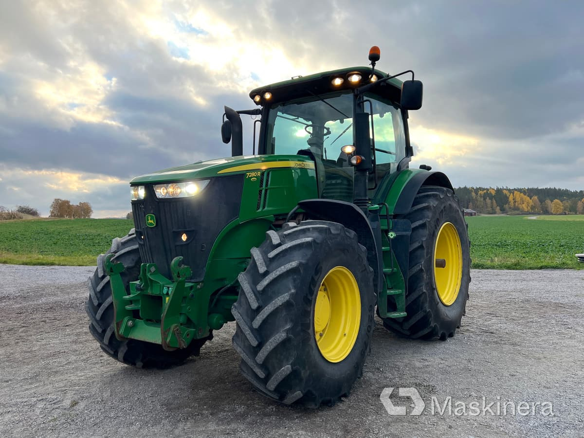 Traktor John Deere 7280R med dubbelmontage & GPS - Tractor agricol: Foto 1 Traktor John Deere 7280R med dubbelmontage & GPS - Tractor agricol: Foto 1