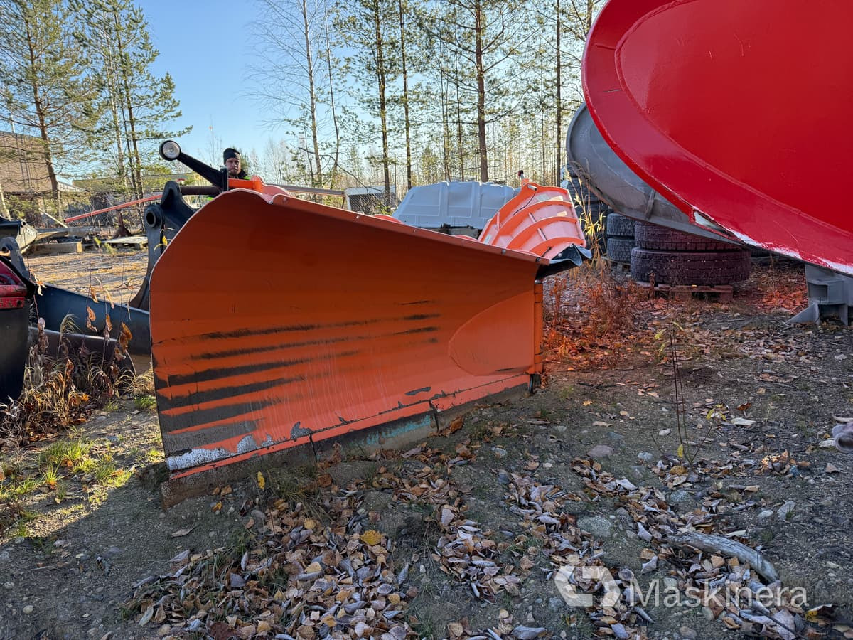 Vikplog PRONAR PWV4000HD - Plug zapada: Foto 3 Vikplog PRONAR PWV4000HD - Plug zapada: Foto 3