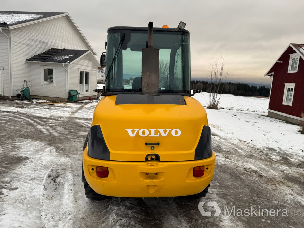 Volvo L25BV-P Hjullastare Volvo L25B med tillbehör - Încărcător frontal pe pneuri: Foto 4 Volvo L25BV-P Hjullastare Volvo L25B med tillbehör - Încărcător frontal pe pneuri: Foto 4