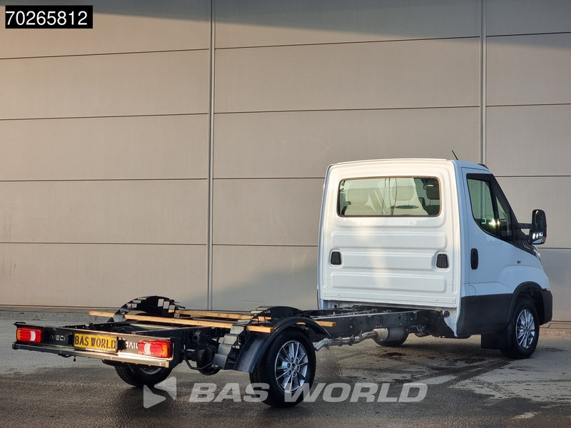 Iveco Daily 35S16 Automaat Chassis Cabine 410WB 2025 model LED CarPlay Camera Velgen Cruise Airco Fahrgestell Airco - Autoutilitară: Foto 5 Iveco Daily 35S16 Automaat Chassis Cabine 410WB 2025 model LED CarPlay Camera Velgen Cruise Airco Fahrgestell Airco - Autoutilitară: Foto 5