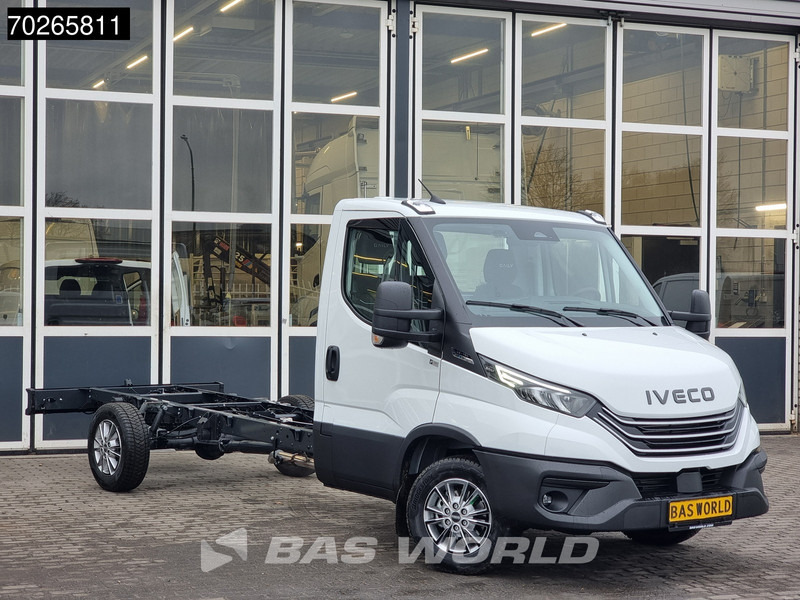Iveco Daily 35S16 Automaat Chassis Cabine 410WB 2025 model LED CarPlay Camera Velgen Cruise Airco Fahrgestell Airco - Autoutilitară: Foto 5 Iveco Daily 35S16 Automaat Chassis Cabine 410WB 2025 model LED CarPlay Camera Velgen Cruise Airco Fahrgestell Airco - Autoutilitară: Foto 5