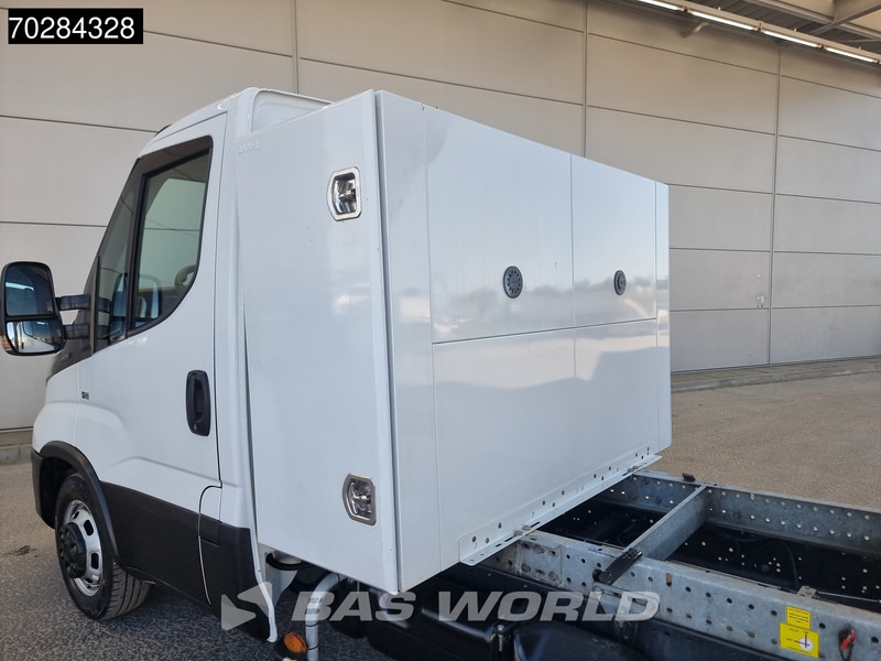 Iveco Daily 35C14 Open Laadbak met Kist Dubbellucht 3,5t Trekhaak Airco Cruise Camera Euro6 Pritsche Pickup Open Box Airco Trekhaak Cruise c - Autoutilitară cu platformă: Foto 3 Iveco Daily 35C14 Open Laadbak met Kist Dubbellucht 3,5t Trekhaak Airco Cruise Camera Euro6 Pritsche Pickup Open Box Airco Trekhaak Cruise c - Autoutilitară cu platformă: Foto 3