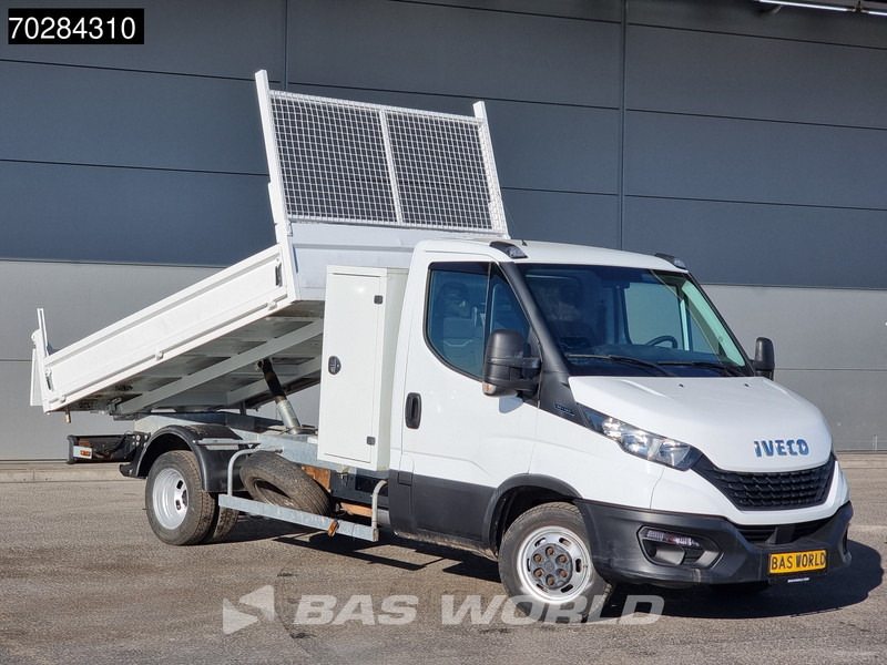 Iveco Daily 35C14 Open Laadbak met Kist Dubbellucht 3,5t Trekhaak Airco Cruise Euro6 Pritsche Pickup Open Box 2m3 Airco Trekhaak Cruise cont - Autoutilitară cu platformă: Foto 3 Iveco Daily 35C14 Open Laadbak met Kist Dubbellucht 3,5t Trekhaak Airco Cruise Euro6 Pritsche Pickup Open Box 2m3 Airco Trekhaak Cruise cont - Autoutilitară cu platformă: Foto 3