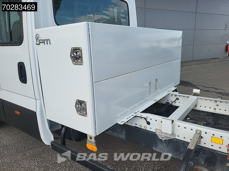 Iveco Daily 35C16 3.0L Kipper met Kist Dubbel Cabine Dubbellucht 3,5t Trekhaak Navi Airco Cruise Camera Euro6 Kieper Tipper Benne 2m3 Airco - Autoutilitară basculantă: Foto 5 Iveco Daily 35C16 3.0L Kipper met Kist Dubbel Cabine Dubbellucht 3,5t Trekhaak Navi Airco Cruise Camera Euro6 Kieper Tipper Benne 2m3 Airco - Autoutilitară basculantă: Foto 5