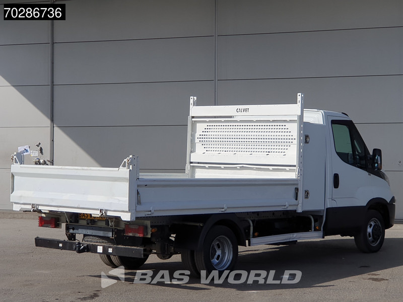 Iveco Daily 35C18 3.0L Automaat Kipper met Kist Dubbellucht 3,5t Trekhaak Airco Euro6 Tipper Kieper Benne 2m3 Airco Trekhaak Cruise control - Autoutilitară basculantă: Foto 5 Iveco Daily 35C18 3.0L Automaat Kipper met Kist Dubbellucht 3,5t Trekhaak Airco Euro6 Tipper Kieper Benne 2m3 Airco Trekhaak Cruise control - Autoutilitară basculantă: Foto 5