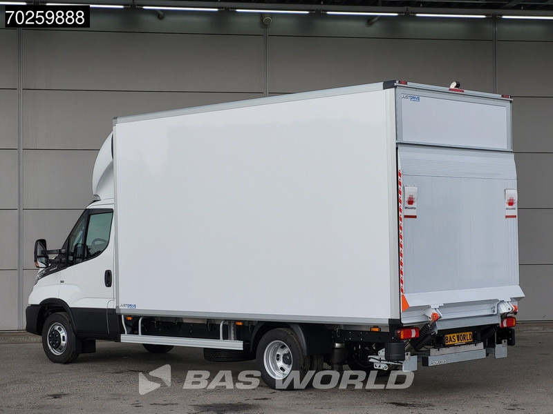 Iveco Daily 35C18 3.0L Automaat Luchtvering Laadklep Zijdeur Dubbellucht Bakwagen 180PK LED Airco Cruise Camera Lat om Lat D'Hollandia Euro6 - Autoutilitară box: Foto 2 Iveco Daily 35C18 3.0L Automaat Luchtvering Laadklep Zijdeur Dubbellucht Bakwagen 180PK LED Airco Cruise Camera Lat om Lat D'Hollandia Euro6 - Autoutilitară box: Foto 2
