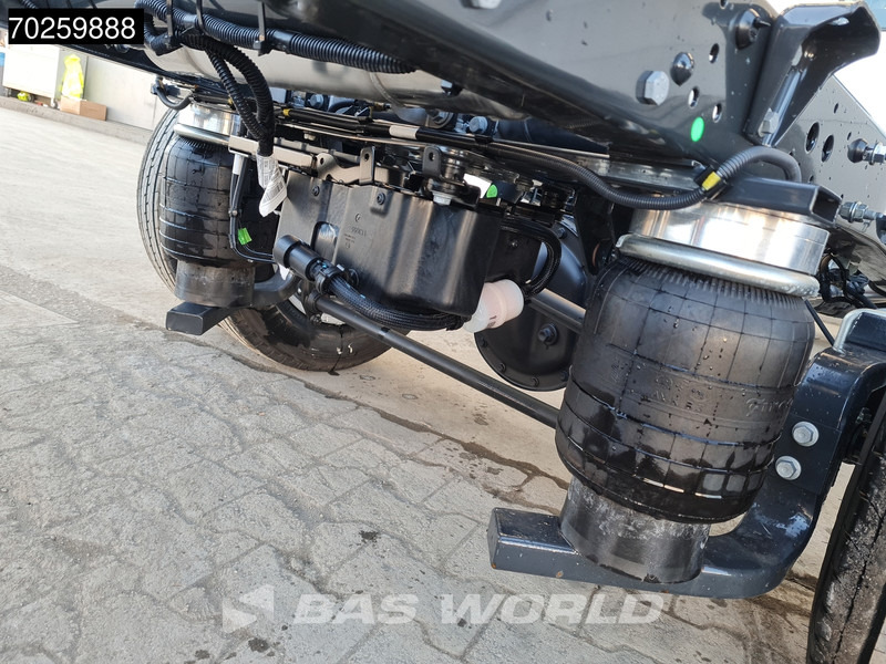 Iveco Daily 35C18 3.0L Automaat Luchtvering Laadklep Zijdeur Dubbellucht Bakwagen 180PK LED Airco Cruise Camera Lat om Lat D'Hollandia Euro6 - Autoutilitară box: Foto 5 Iveco Daily 35C18 3.0L Automaat Luchtvering Laadklep Zijdeur Dubbellucht Bakwagen 180PK LED Airco Cruise Camera Lat om Lat D'Hollandia Euro6 - Autoutilitară box: Foto 5