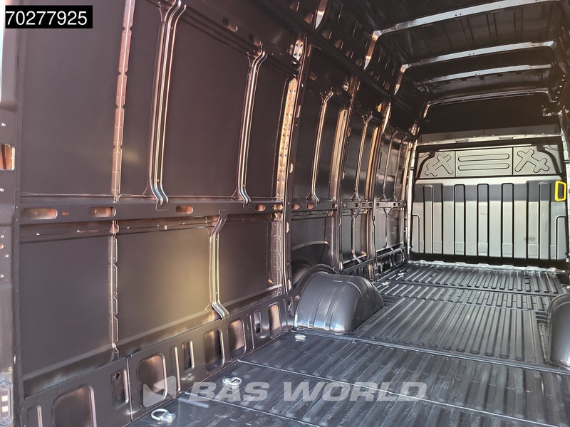 Iveco Daily 35C21 3.0L Automaat L4H3 210PK Hoog Dak Dubbellucht 3,5t 19,3m3 Trekhaak ACC Navi LED Camera Parkeersensoren Euro6 L5 19m3 Airco - Dubă: Foto 5 Iveco Daily 35C21 3.0L Automaat L4H3 210PK Hoog Dak Dubbellucht 3,5t 19,3m3 Trekhaak ACC Navi LED Camera Parkeersensoren Euro6 L5 19m3 Airco - Dubă: Foto 5