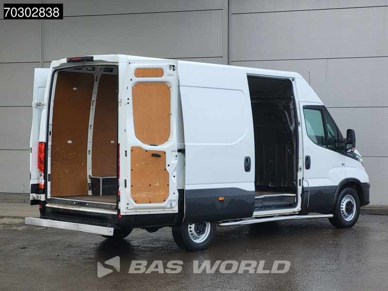 Iveco Daily 35S14 Automaat L2H2 3,5t Trekgewicht ACC LED Navi Airco Camera Parkeersensoren APK 09-2026 L2 Airco - Dubă: Foto 3 Iveco Daily 35S14 Automaat L2H2 3,5t Trekgewicht ACC LED Navi Airco Camera Parkeersensoren APK 09-2026 L2 Airco - Dubă: Foto 3