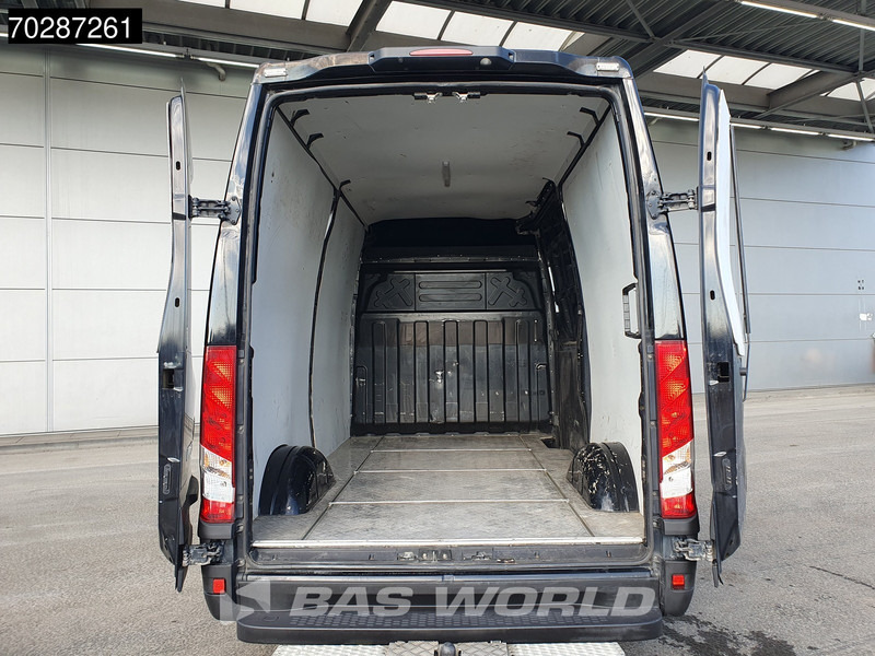 Iveco Daily 35S16 Automaat L2H2 3,5t Trekhaak Airco Cruise Camera Euro6 L2 11m3 Airco Trekhaak Cruise control - Dubă: Foto 3 Iveco Daily 35S16 Automaat L2H2 3,5t Trekhaak Airco Cruise Camera Euro6 L2 11m3 Airco Trekhaak Cruise control - Dubă: Foto 3