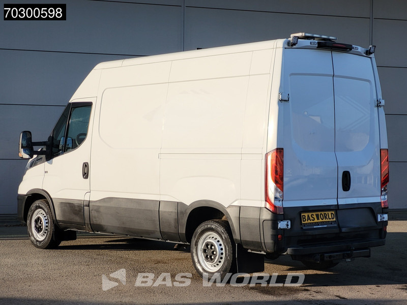 Iveco Daily 35S16 Automaat L2H2 3,5t Trekhaak Navi Airco Cruise Camera Standkachel Euro6 L2 Airco Trekhaak - Dubă: Foto 2 Iveco Daily 35S16 Automaat L2H2 3,5t Trekhaak Navi Airco Cruise Camera Standkachel Euro6 L2 Airco Trekhaak - Dubă: Foto 2