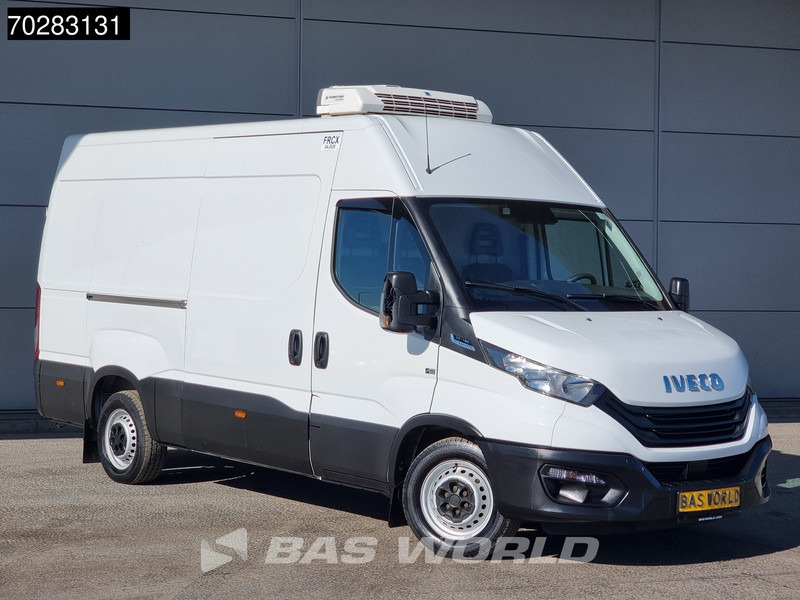 Iveco Daily 35S16 SCHADE/DAMAGE! Koelwagen Vriezer Automaat Thermo King V-300 MAX Airco Cruise Parkeersensoren Kühl Kühler Koel Koeler Kühlw - Autoutilitară frigorifica: Foto 5 Iveco Daily 35S16 SCHADE/DAMAGE! Koelwagen Vriezer Automaat Thermo King V-300 MAX Airco Cruise Parkeersensoren Kühl Kühler Koel Koeler Kühlw - Autoutilitară frigorifica: Foto 5