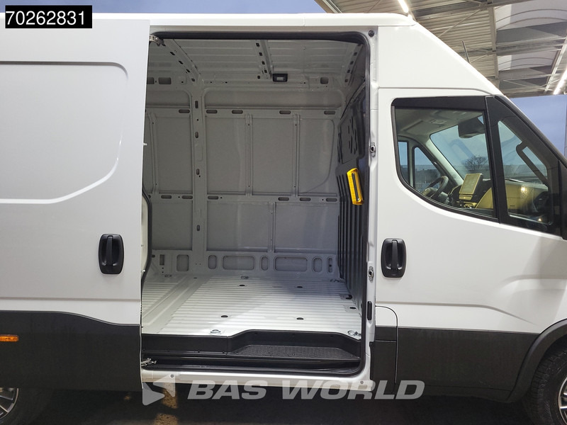 Iveco Daily 35S21 210PK 3.0L Automaat 2025 model L2H2 ACC LED CarPlay Velgen Camera 12m3 Airco - Dubă: Foto 3 Iveco Daily 35S21 210PK 3.0L Automaat 2025 model L2H2 ACC LED CarPlay Velgen Camera 12m3 Airco - Dubă: Foto 3