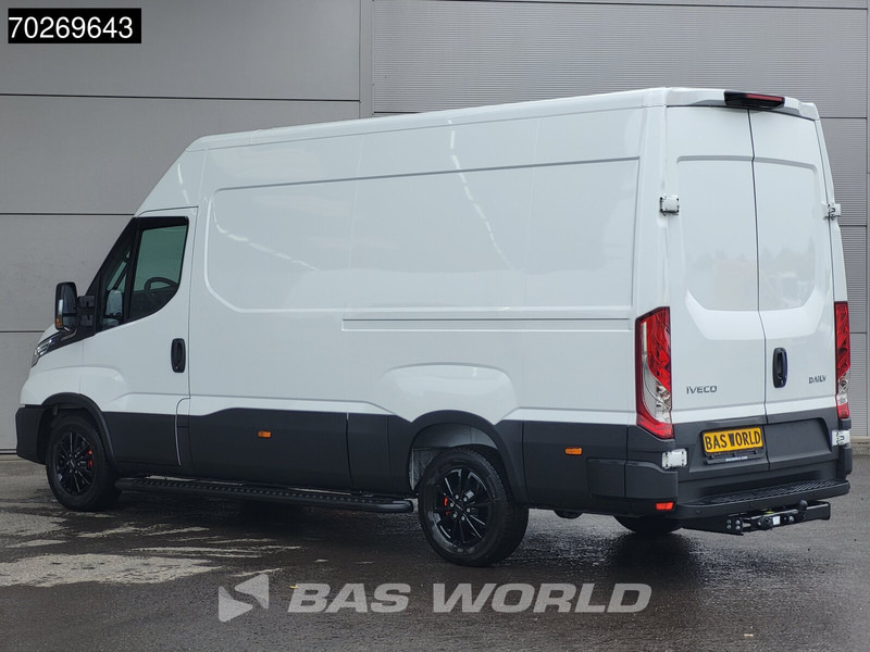 Iveco Daily 35S21 3.0L Automaat Black Edition 2025 model L2H2 Trekhaak Tacho ACC LED CarPlay Velgen Camera 12m3 Airco Trekhaak - Dubă: Foto 2 Iveco Daily 35S21 3.0L Automaat Black Edition 2025 model L2H2 Trekhaak Tacho ACC LED CarPlay Velgen Camera 12m3 Airco Trekhaak - Dubă: Foto 2