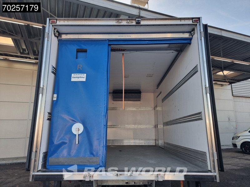 Iveco Daily 72C21 Iveco Daily 3.0L Koelwagen Laadklep Thermo King T-600R 380V Luchtvering Koelwagen Airco Cruise Camera Koeler Koel Kühlwage - Autoutilitară frigorifica: Foto 5 Iveco Daily 72C21 Iveco Daily 3.0L Koelwagen Laadklep Thermo King T-600R 380V Luchtvering Koelwagen Airco Cruise Camera Koeler Koel Kühlwage - Autoutilitară frigorifica: Foto 5