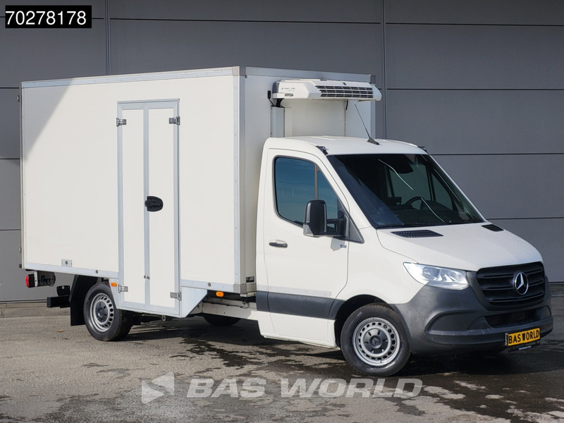 Mercedes-Benz Sprinter 314 CDI Automaat Koelwagen Bi temp Thermo King V-300 Max Koeler Koel Vries Vriezer Kühlkasten Airco Cruise control - Autoutilitară frigorifica: Foto 3 Mercedes-Benz Sprinter 314 CDI Automaat Koelwagen Bi temp Thermo King V-300 Max Koeler Koel Vries Vriezer Kühlkasten Airco Cruise control - Autoutilitară frigorifica: Foto 3