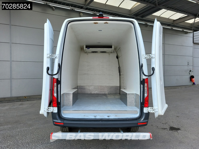 Mercedes-Benz Sprinter 314 CDI Koelwagen Carrier Viento 350 Navi Airco Cruise Camera MBUX Euro6 Koel Koeler Kühl Kühler Kühlwagen 9m3 Airco Cruise cont - Autoutilitară frigorifica: Foto 3 Mercedes-Benz Sprinter 314 CDI Koelwagen Carrier Viento 350 Navi Airco Cruise Camera MBUX Euro6 Koel Koeler Kühl Kühler Kühlwagen 9m3 Airco Cruise cont - Autoutilitară frigorifica: Foto 3