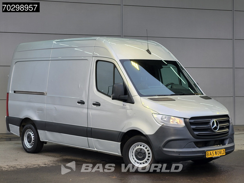 Mercedes-Benz Sprinter 315 CDI Automaat L2H2 150PK Airco Camera Parkeersensoren MBUX CarPlay Euro6 L2 Airco - Autoutilitară compactă: Foto 5 Mercedes-Benz Sprinter 315 CDI Automaat L2H2 150PK Airco Camera Parkeersensoren MBUX CarPlay Euro6 L2 Airco - Autoutilitară compactă: Foto 5