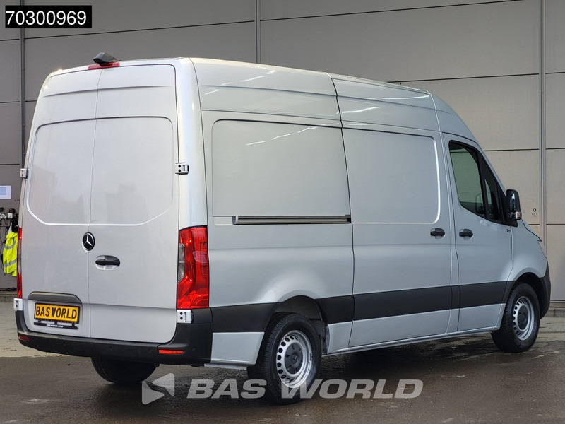 Mercedes-Benz Sprinter 315 CDI Automaat L2H2 150PK Airco Camera Parkeersensoren MBUX CarPlay Euro6 L2 Airco - Autoutilitară compactă: Foto 5 Mercedes-Benz Sprinter 315 CDI Automaat L2H2 150PK Airco Camera Parkeersensoren MBUX CarPlay Euro6 L2 Airco - Autoutilitară compactă: Foto 5